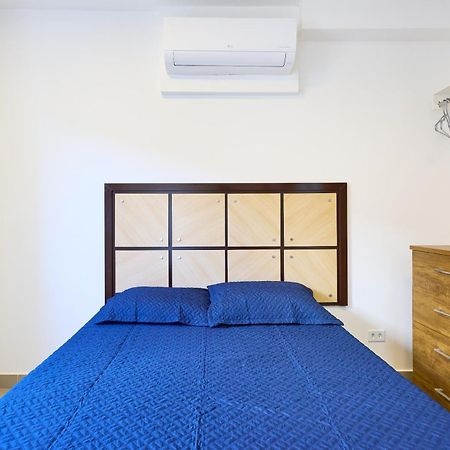 Orla Ubatuba 300 Metros - Ar Condicionado, Varanda Gourmet Kültér fotó